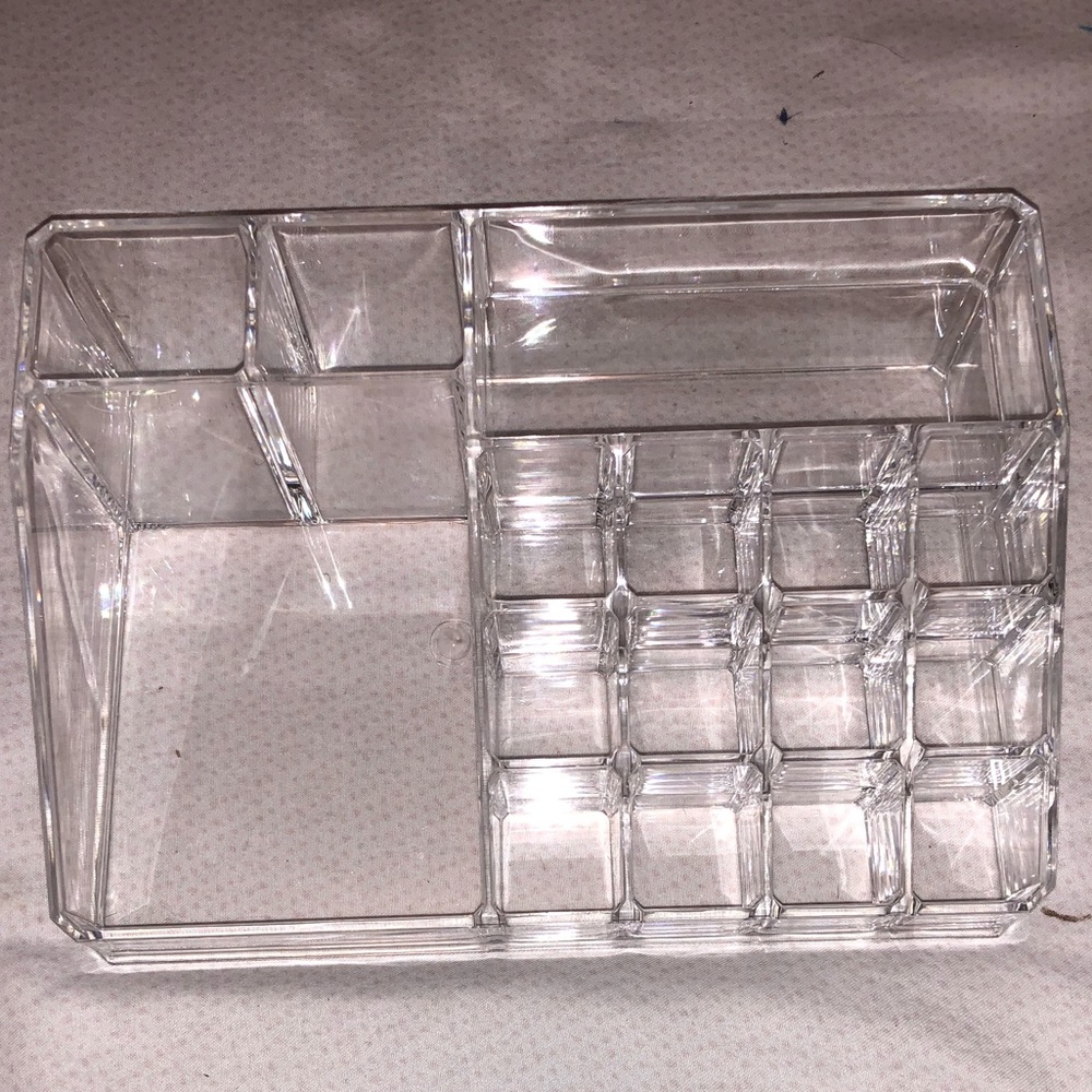 Makeup/ Jewelry Organizer